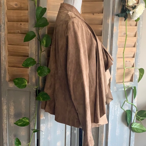 Neiman Marcus exclusive suede drape jacket - Picture 6 of 14